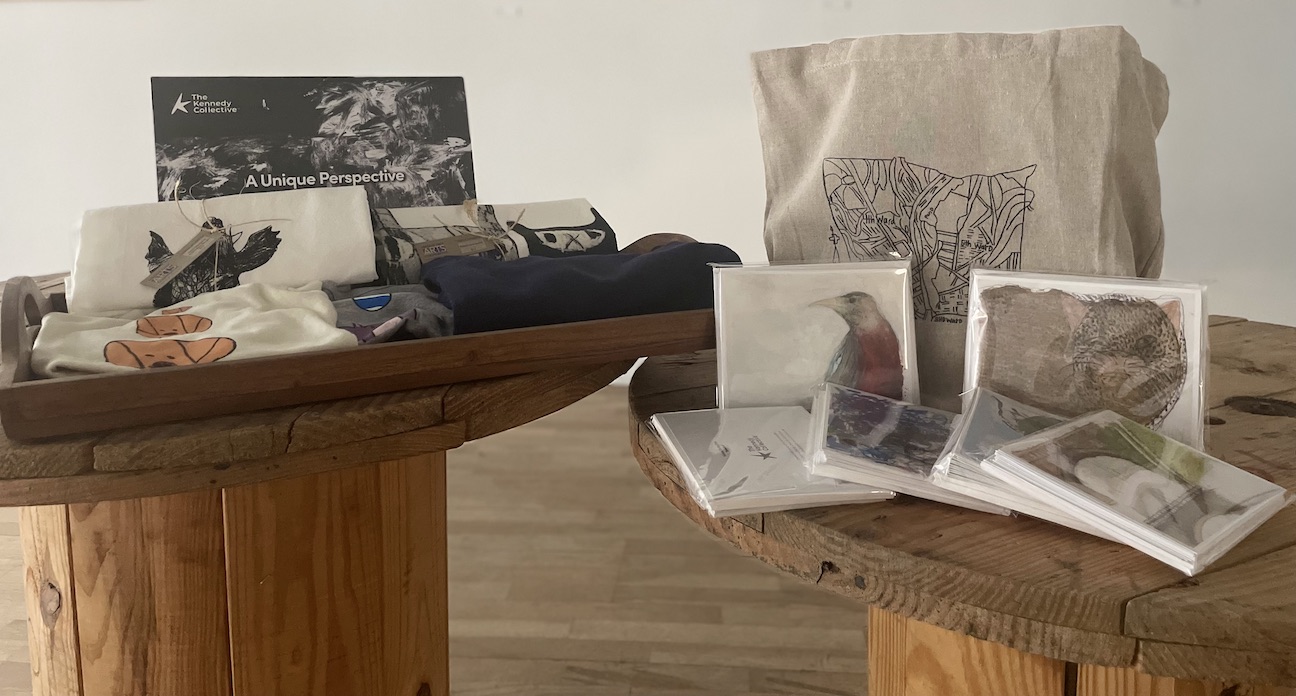 Different objects with designs on them